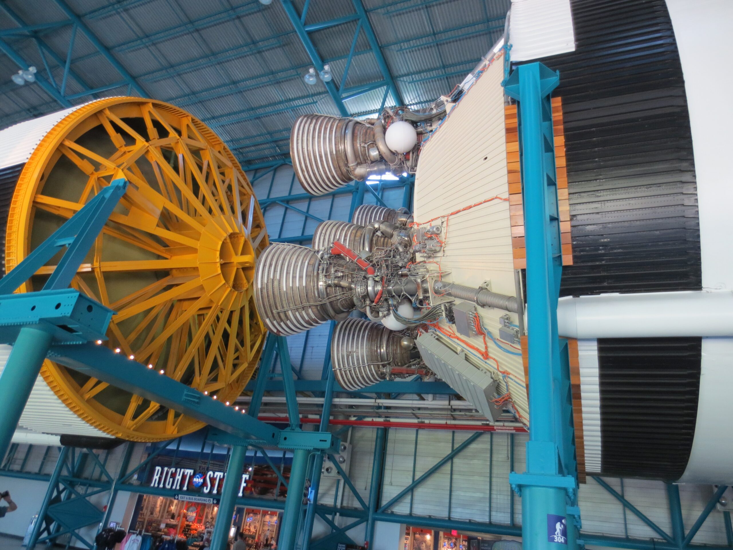Saturn 5