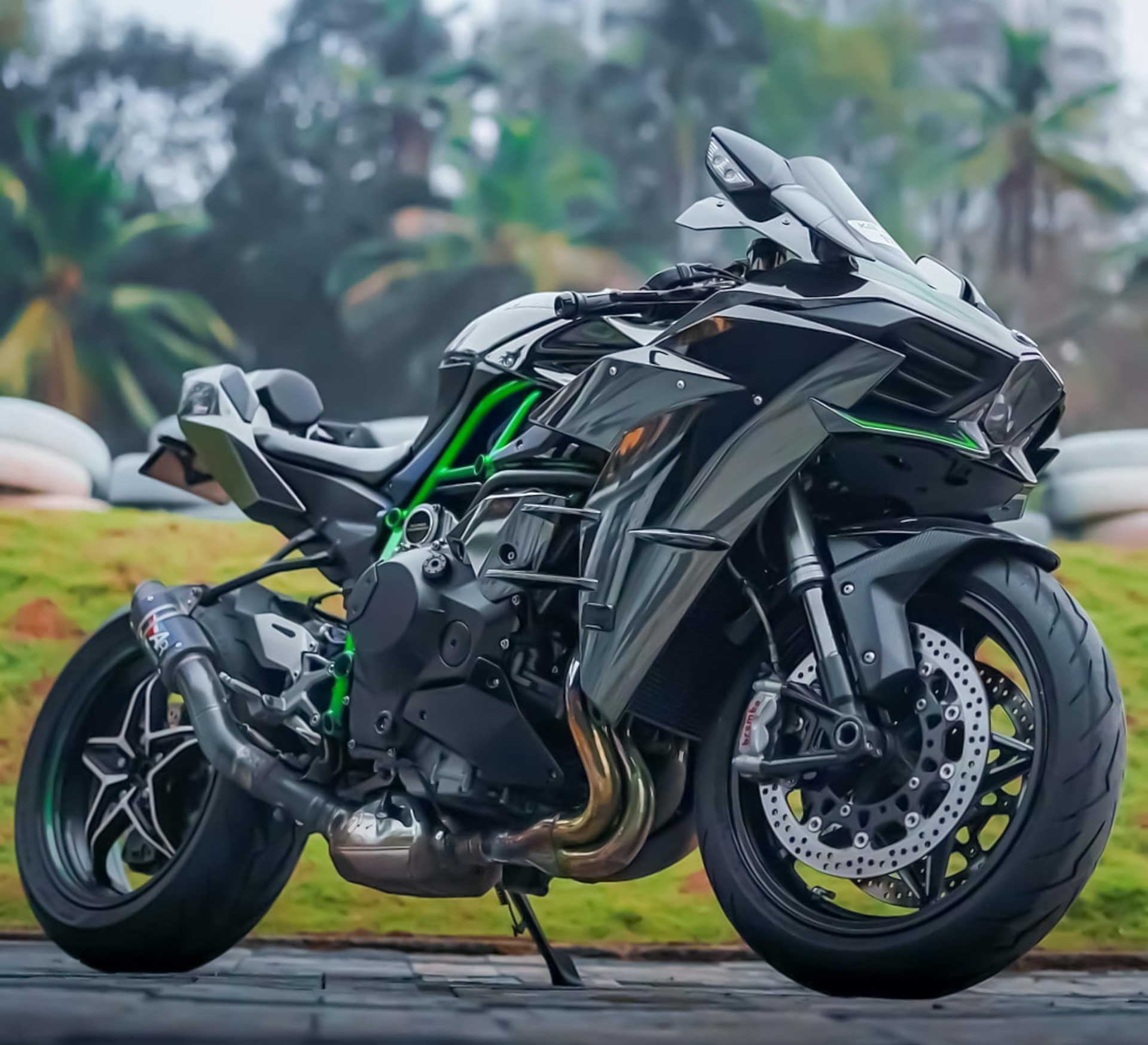 Kawasaki H2 R